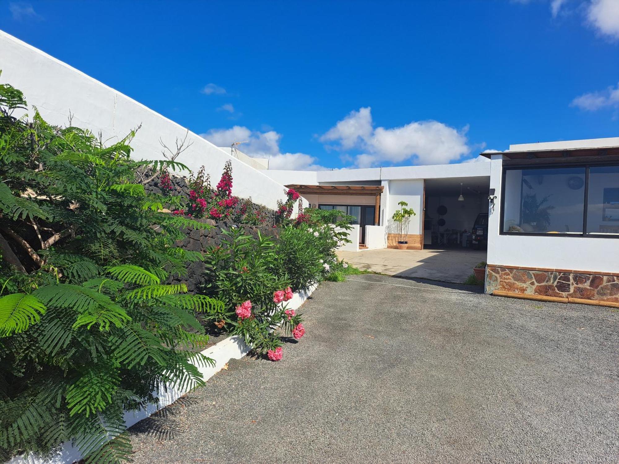 Apartamento Valentina Tias Exterior photo